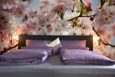 Bett im Schlafzimmer, Nahaufnahme
